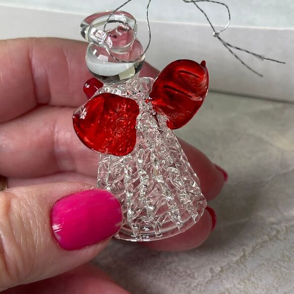 Vintage 2” hand blown spun glass Angel holding a heart ornament. - Picture 5 of 6